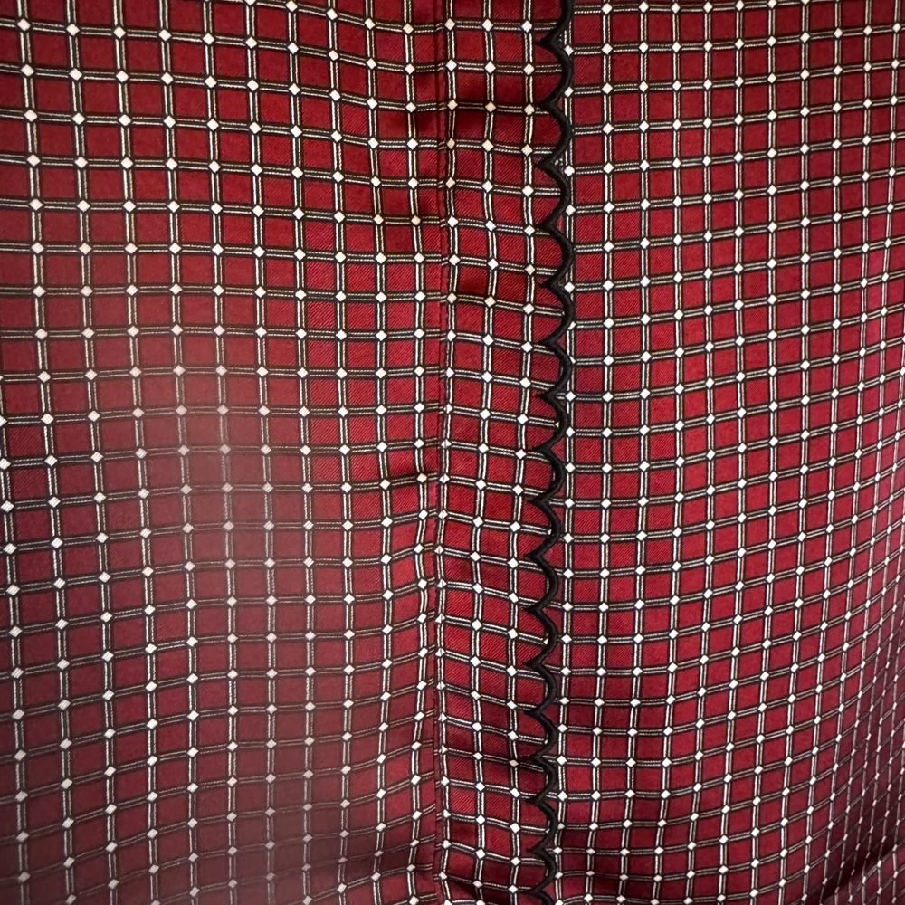 CeCe Burgundy Checkered Blouse NWT - Picture 4 of 11